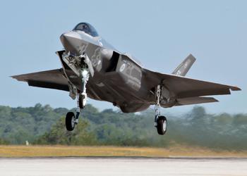 Чехия после заказа F-35 Lightning II решила создать центр для подготовки пилотов истребителей пятого поколения