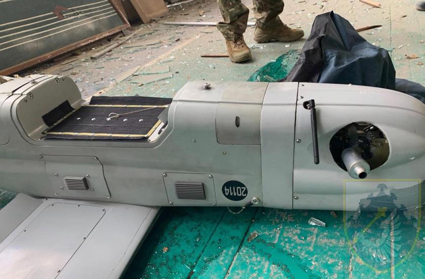 Командование Воздушных сил показало еще один сбитый российский БПЛА «Орлан-10»: вот что от него осталось