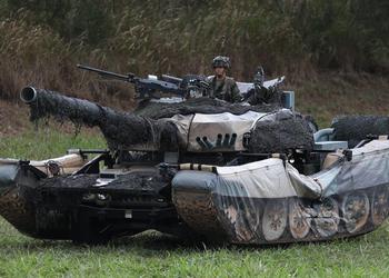 Армия США использует макеты российских танков Т-72 на базе американских бронемашин Humvee