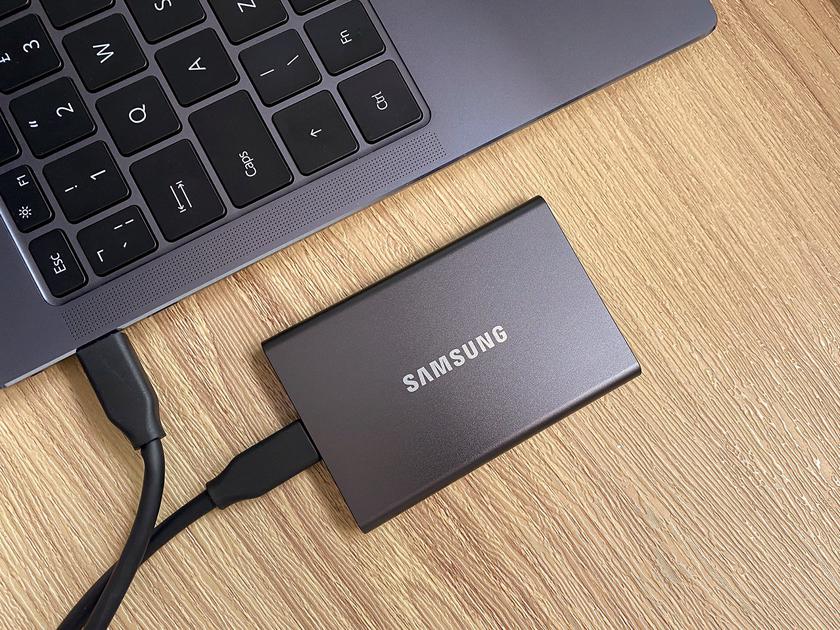 SSD-накопитель Samsung T7 c объёмом 1 ТБ и USB 3.2 Gen2 продают на Amazon дешевле $100