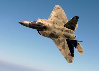 США отправит истребители F-22 Raptor на авиабазу на острове Крит