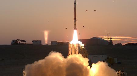 Raytheon and Electromecanica Ploiesti to start production of SkyCeptor for MIM-104 Patriot - interceptor can shoot down medium-range ballistic missiles