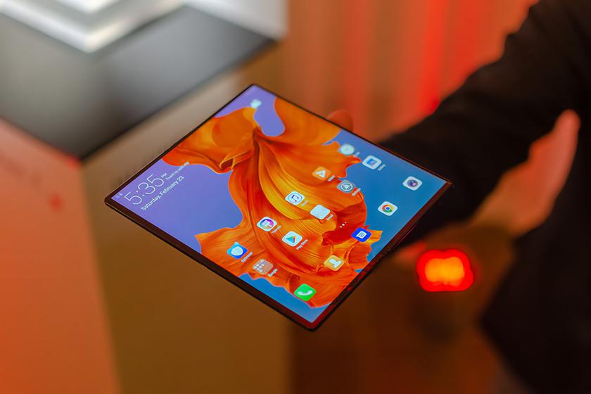 Huawei готовит 5 новых устройств: среди них есть складной смартфон Mate X2, который будет похож на Galaxy Z Fold 2