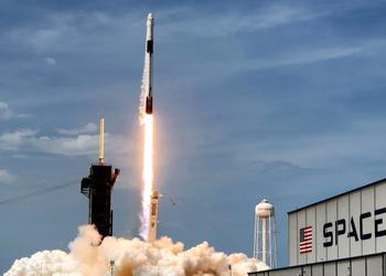 SpaceX теперь может подключать смартфоны напрямую к интернет-спутникам Starlink