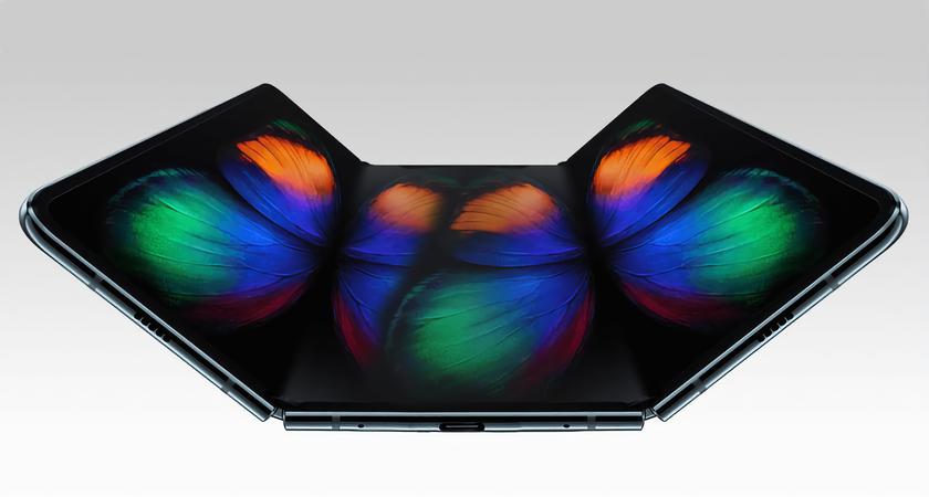 Слух: складной планшет Samsung назовут Galaxy Z Fold Tab и его представят в начале 2022 года