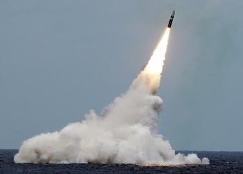 Россияне остановили разработку баллистической ракеты «Змеевик», которая должна уничтожать американские авианосцы и наземные носители гиперзвукового оружия Dark Eagle