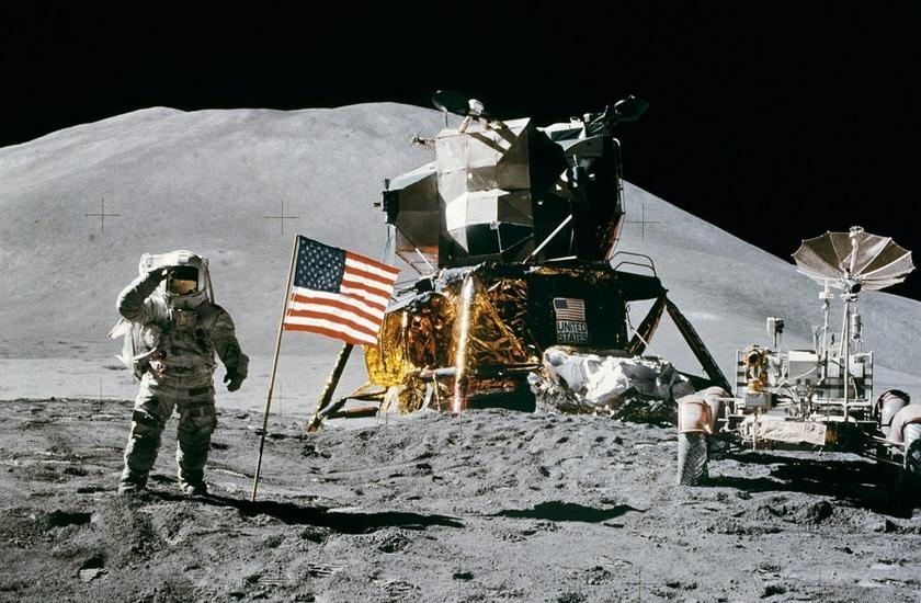 Дональд Трамп отправляет американских астронавтов на Луну