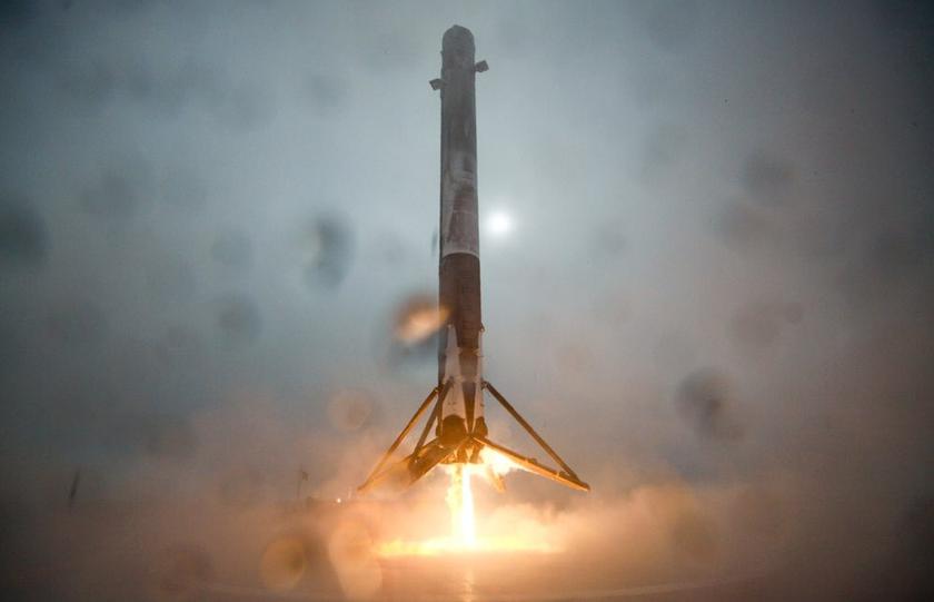 Третья попытка посадить ракету SpaceX Falcon 9 на плавучую платформу закончилась неудачей