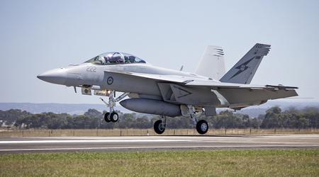 The Royal Australian Air Force will modernise and extend the service life of F/A-18E/F Super Hornet aircraft by 10 years to fill the fighter shortfall