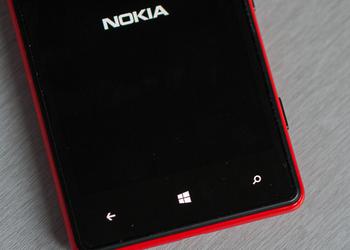 Широко и прекрасно. Обзор Windows-смартфона Nokia Lumia 820