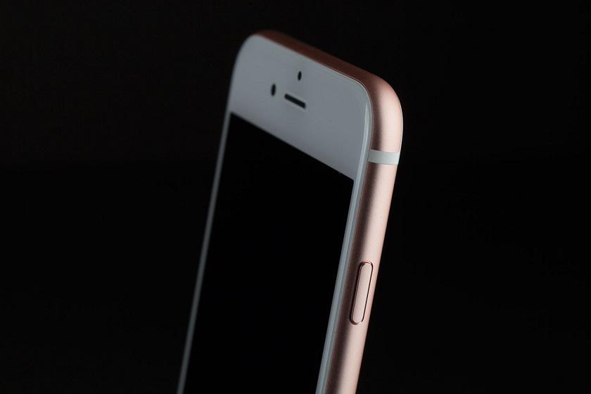 Известный инсайдер показал фото розовых iPhone 7 и iPhone 7 Pro