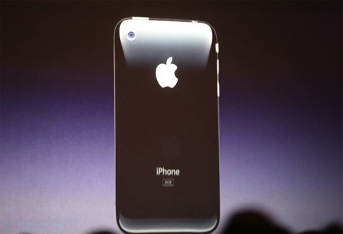 Эпл официально продемонстрировала Айфон с помощью 3G