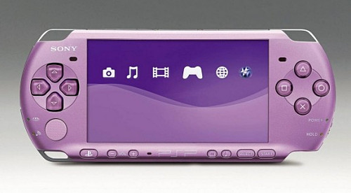 Сони производит светло-лиловую PSP, рассчитывает актуальный комплект Assassin'с Creed