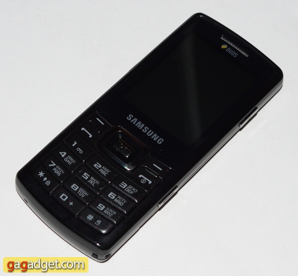 Видеообзор мобильного телефона Samsung DUOS C5212-2