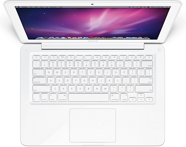 Apple представила новый белый MacBook-3