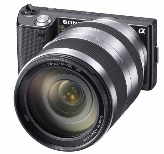 Гибридные камеры Sony NEX-3 и NEX-5 научились снимать трёхмерные панорамы