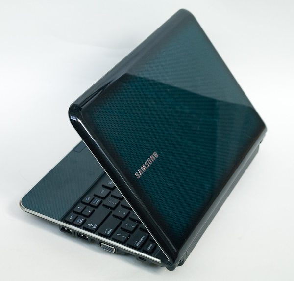 Обзор 10-дюймового нетбука Samsung N220 Plus -4