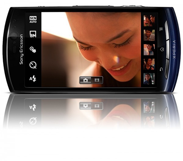 Sony Ericsson XPERIA Neo и XPERIA Pro: Snapdragon, Gingerbread и 8-мегапиксельная камера-3