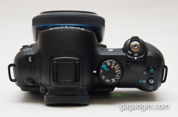 Беглый обзор фотоаппарата Samsung NX11 и объектива Samsung NX 20 mm f/2.8 i-Function -3
