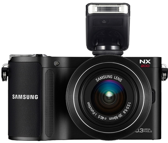 Дождались. Samsung официально анонсировал беззеркальную камеру NX200 с 20-мегапиксельной матрицей -3