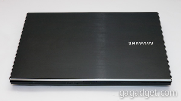 Обзор ноутбука Samsung Series 3 (300V5A) -2