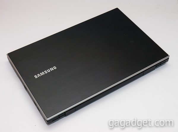 Обзор ноутбука Samsung Series 3 (300V5A) -3