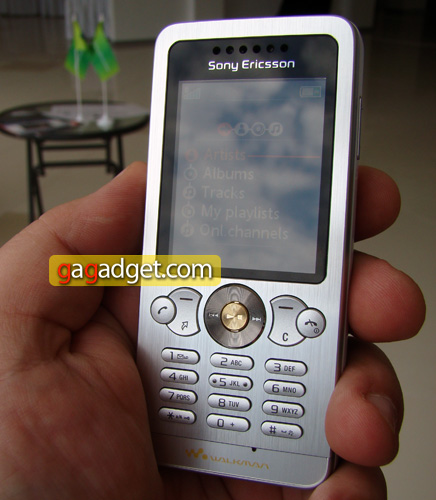 Sony Ericsson представил три новых Walkman – W302, W595 и W902 (фото и видео)