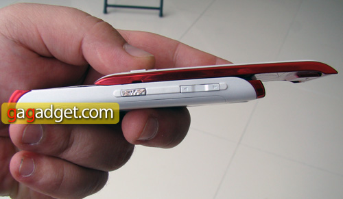 Sony Ericsson представил три новых Walkman – W302, W595 и W902 (фото и видео)-9