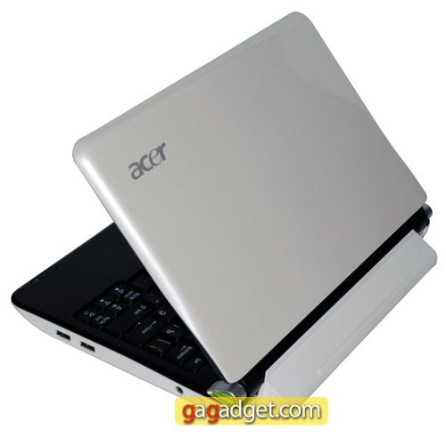Acer Aspire One D150 своими глазами: распаковка, внешний вид и первые впечатления-4