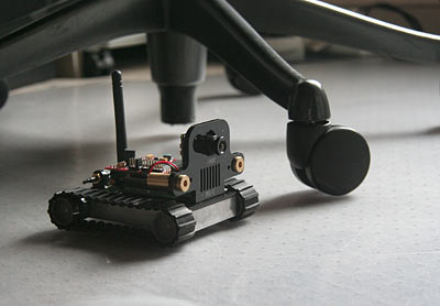 Игрушечный робот SRV-1 с беспроводной камерой-2