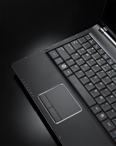 Samsung Q320: 13-дюймовый ноутбук с хорошим дисплеем и защитой от пролитой жидкости-4