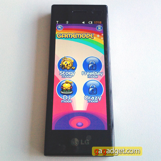 Первая фотосессия телефона LG Chocolate BL40-9