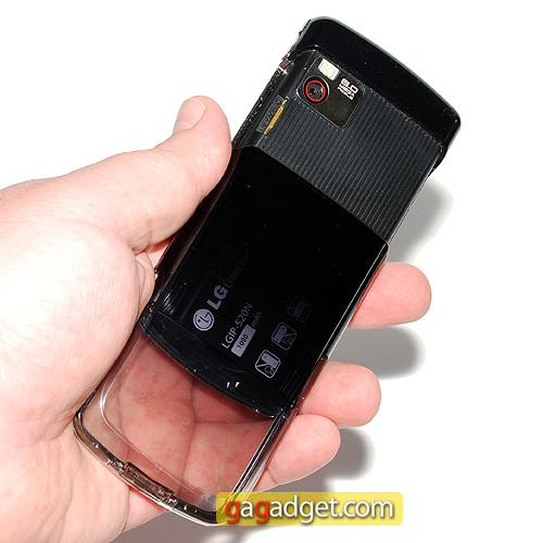 Прозрачный кристалл: видеообзор телефона LG GD900 Crystal-9