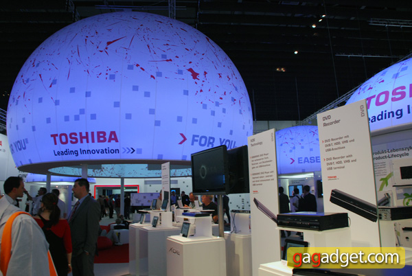 Павильон Toshiba на выставке IFA 2009 своими глазами: фоторепортаж