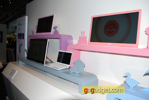 Мониторы для ноутбуков LG W30S серии Color Pop появятся в октябре-3