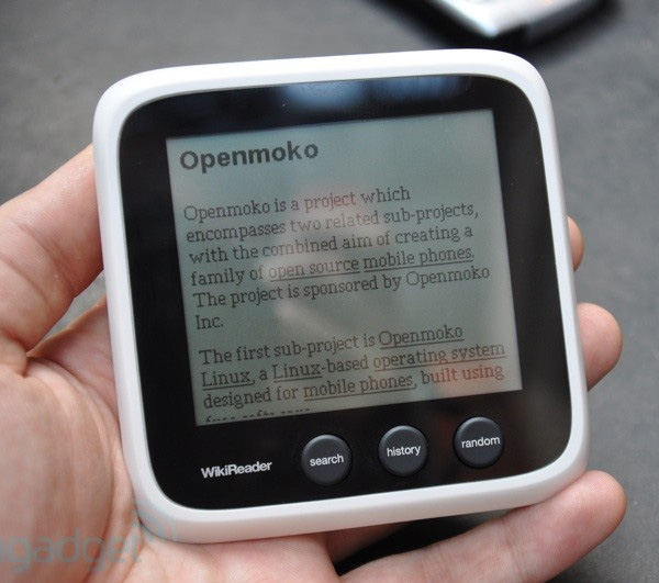 OpenMoko: стодолларовый устройство для чтения Википедии