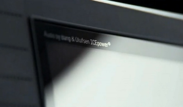 Asus NX: ноутбук с необычным дизайном и улучшенной акустикой (видео)-2