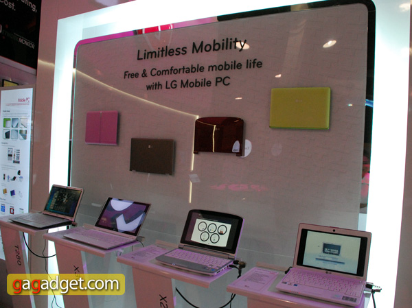 Стенд LG на CES 2010 своими глазами, часть первая: телефоны и ноутбуки-42