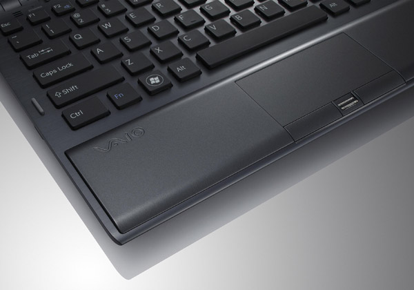 Sony Vaio Z: 13-дюймовый ноутбук с Intel Core i7 и Quad SSD (видео)-7