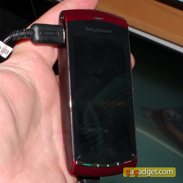 Презентация новинок Sony Ericsson на MWC 2010: фоторепортаж-16