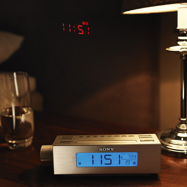 Sony ICF-C717PJ: настольный будильник с радиоприемником и проекционными часами-4