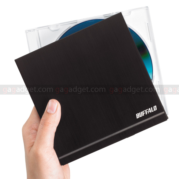 Внешний DVD-привод Buffalo DVSM-PSS58U2: чуть больше коробочки от CD
