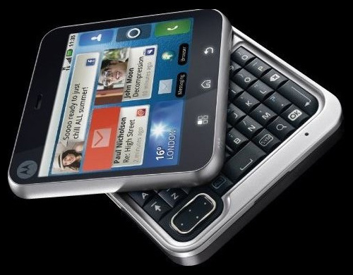 Motorola Flipout: Nokia Twist без дырочки, но с Android (слухи)