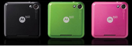 Motorola Flipout: Nokia Twist без дырочки, но с Android (слухи)-2