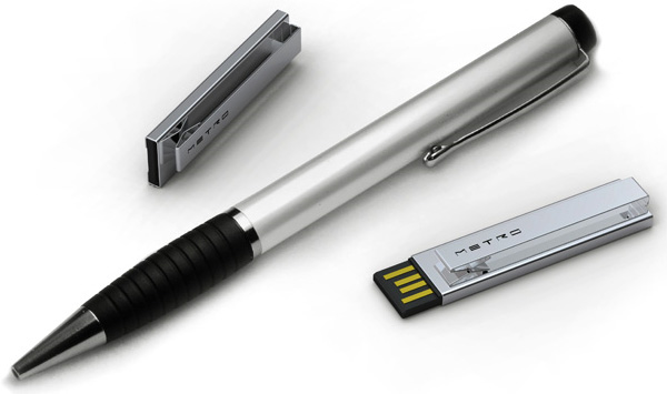 Metro: концепт двустороннего USB-накопителя в виде заколки для галстука