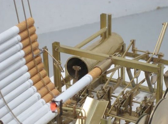Искусство ради искусства: курительная машина в стиле паропанк