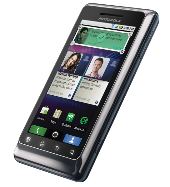 С надеждой в светлое будущее: Motorola представила Android-смартфон Milestone 2-3