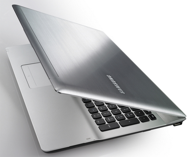 Ноутбуки Samsung серии QX: 4-ядерный процессор Intel Core i5/i7 и 7 часов работы-7