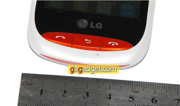 Цены вниз! Обзор сенсорных телефонов LG T300 и T310-16