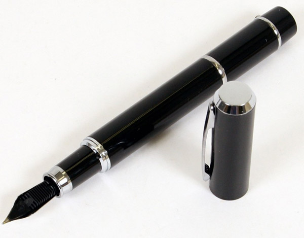 Пишет и записывает: шпионская ручка Thanko: USB-накопитель и MP3-диктофон
